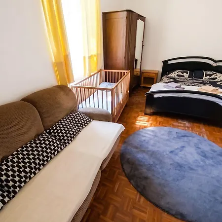 Appartement De 3 à *